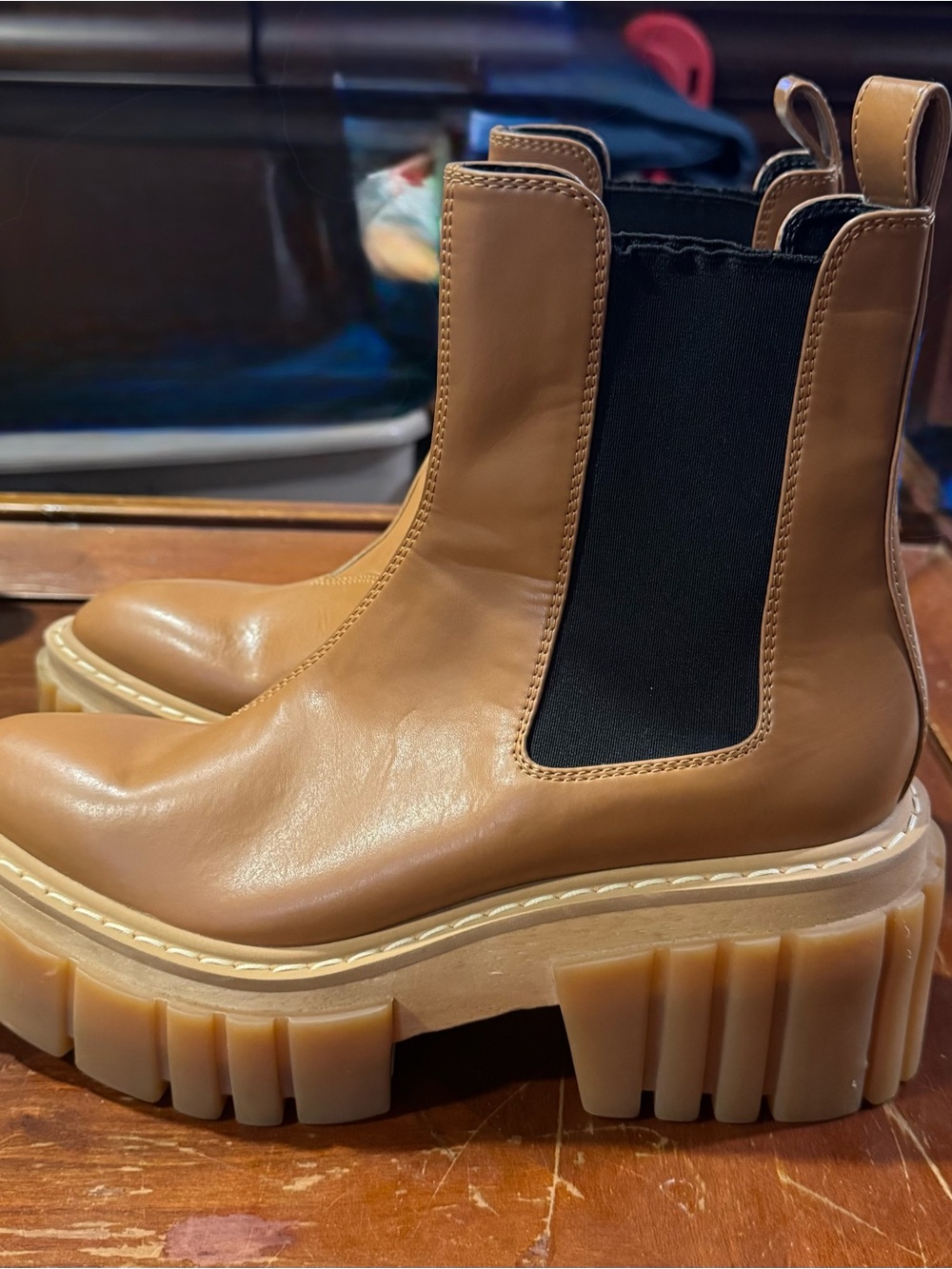 Stella McCartney Emilie Chunky Chelsea Boots Women’s Size 41 Brown Camel Color - Picture 3 of 8